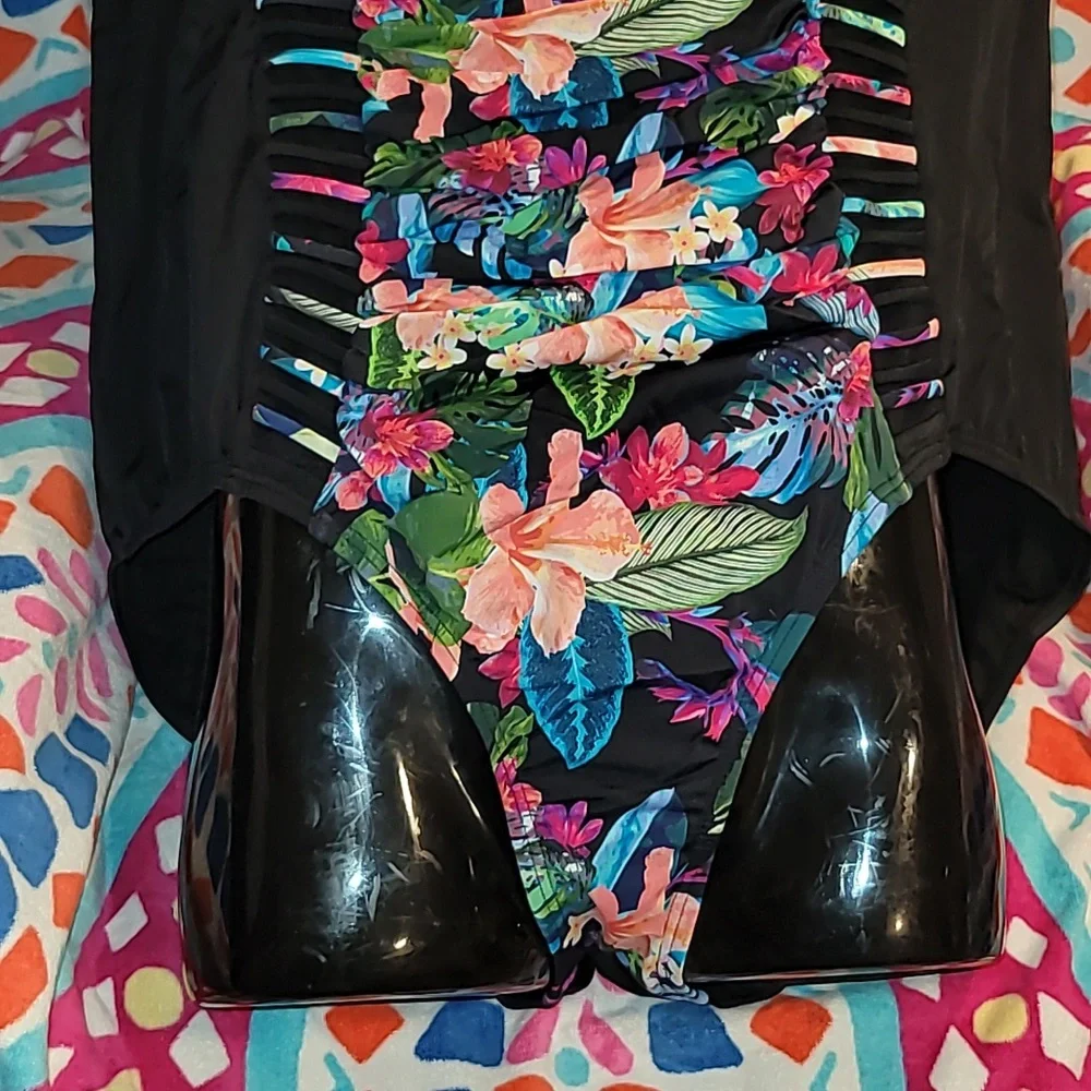 Floral Black Women's Swimsuit (Plus)